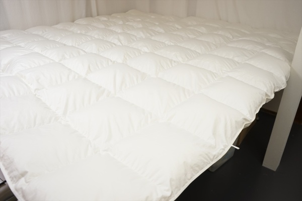 手元にある265×244cmのカバーサイズ内で収まる羽毛布団が希望です。画像