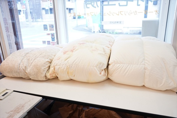 それぞれ違うところで買った3枚の羽毛ふとんを同じシングルで3枚にリフォームしたい画像